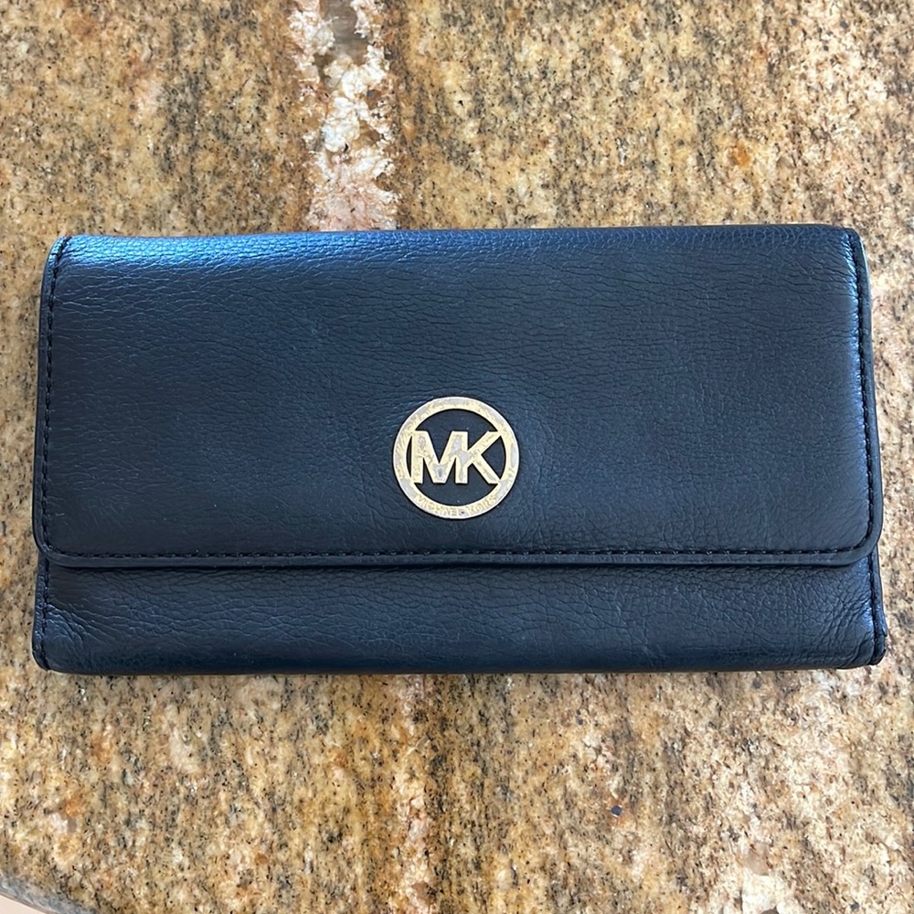 Michael Kors Black Trifold Wallet